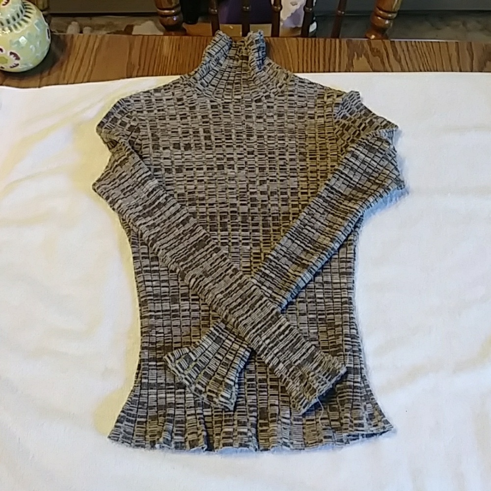 Fitted turtleneck longsleeve
